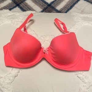 Victoria’s Secret “Body by Victoria” Bra